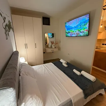 Apartment Center